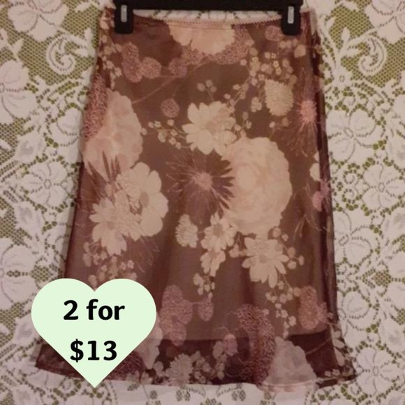 Vol. 1 Vintage Dresses & Skirts - 2 for $13 - Entire Closet!  Vintage Lined Skirt - Waist 28"